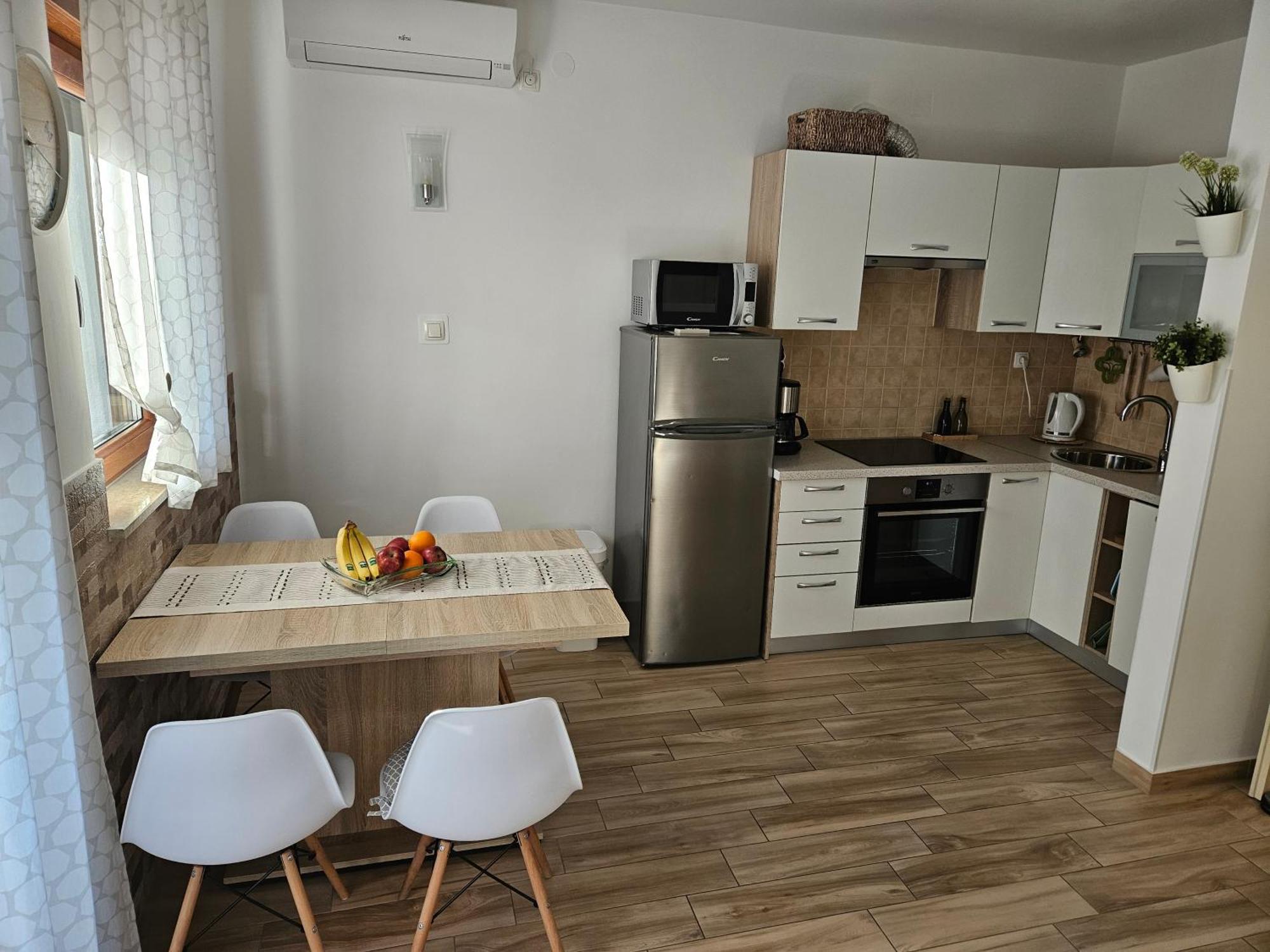 Kristy'S Place Crikvenica Ngoại thất bức ảnh